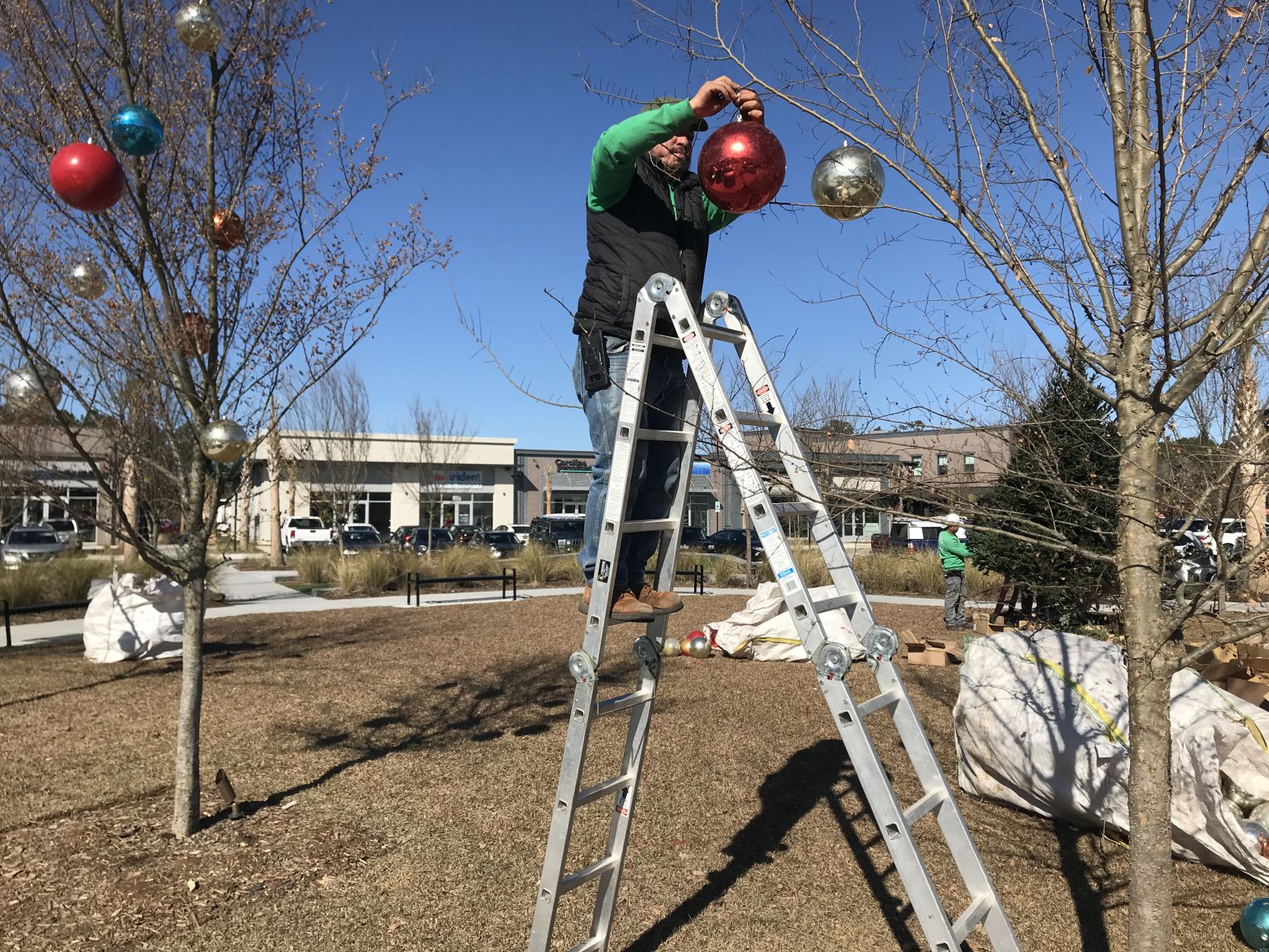 Nexton Square decorating